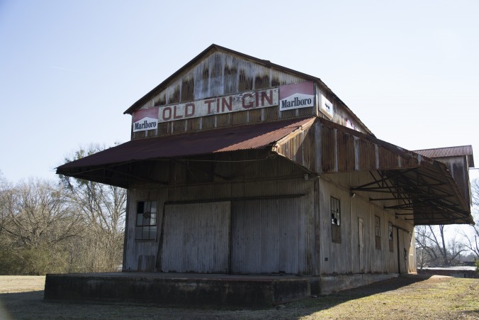 Photo of an old Cotton gin building