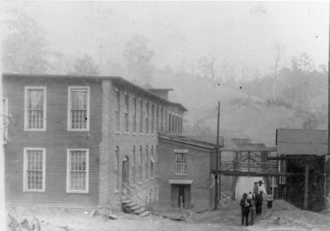 Photo of Banning Mill with Bridge